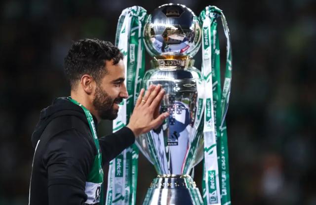 开云网页版-曲棍球门将 12岁跟C罗做队友 你不知道的阿莫林！